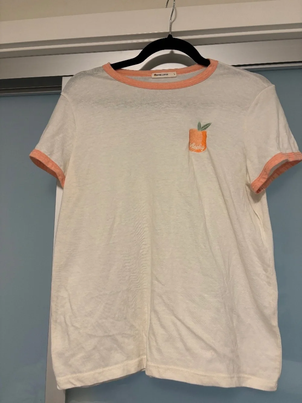 ๐ Marine Layer Ringer Tee โ Embroidered Peaches detail size L ๐ - Picture 1 of 4